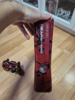 Xbox 360 Slim Edición Gears of War