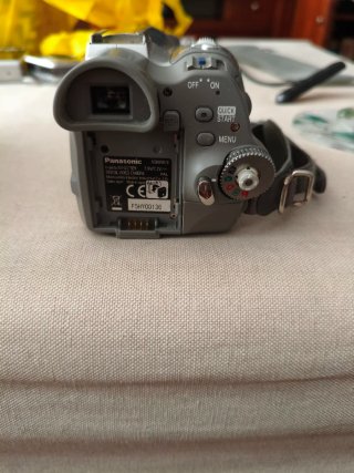 Videocámara Panasonic NV-GS75 3CCD