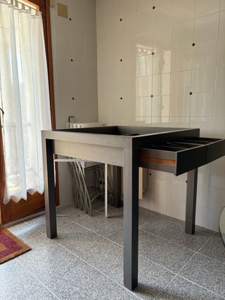 Mesa mostrador madera maciza 90x90x90