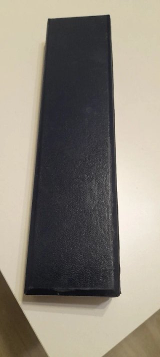 Estuche para reloj azul y dorado