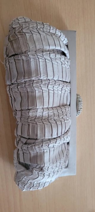 Bolso de fiesta  mujer.plateado con pedrería