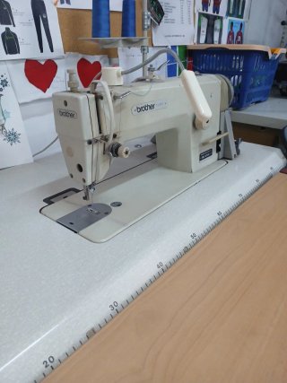 Máquina de coser Brother industrial