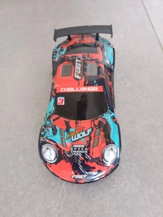 Coche teledirigido con 2 mandos