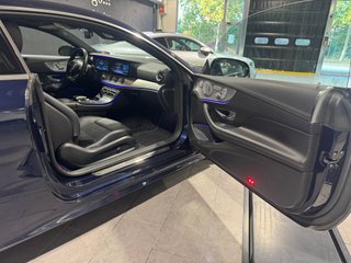 Mercedes-Benz Clase E 220D Coupé 2018 con techo