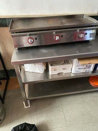 Mesa de acero inoxidable industrial