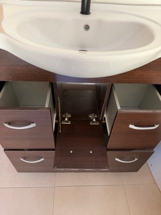 Lavabo con mueble de baño