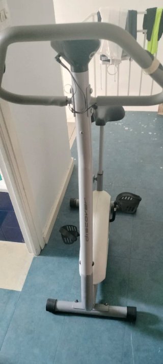 Bicicleta Estática Ajustable