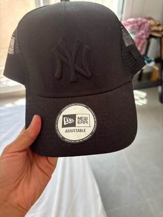 Gorra New Era NY Negra Ajustable