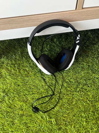Consola PS5 + 6 Juegos + Accesorios