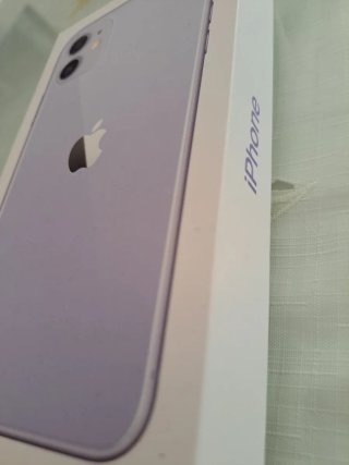 iPhone 11