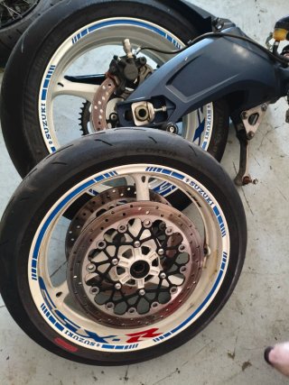 Llantas Suzuki GSXR 2016 con discos