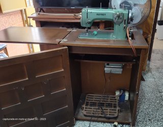 Máquina de coser Refrey automática