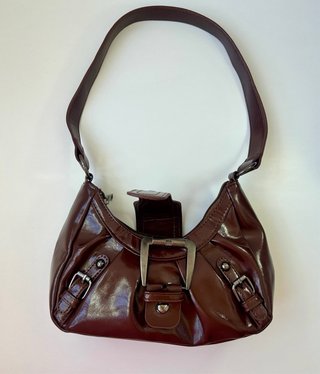 Bolso Charol Chocolate Vintage | estilo Y2K