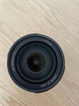 Canon EOS 5D Mark III + Lente EF 24-105mm
