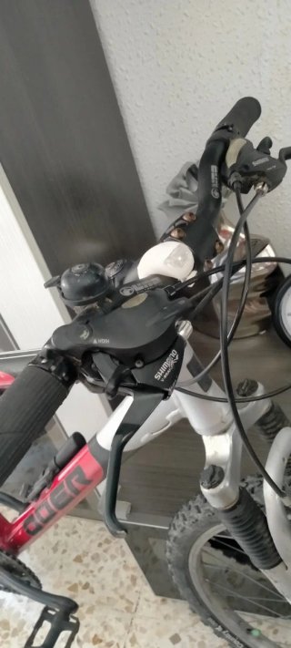 Bici Montaña Talla M gama media.