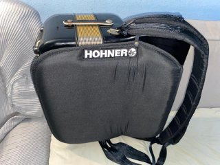 Acordeón Hohner Concerto II 72 bajos