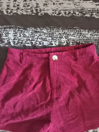 Pantalones cortos de pana rojos
