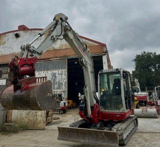 Excavadora Takeuchi TB370  (7.000kg)