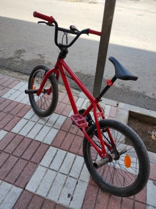 Bicicleta BMX Roja
