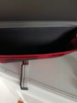 Portadocumentos Folder Mate Negro y Rojo
