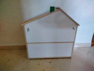 Estantería casita de madera