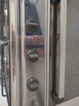 OPORTUNIDAD. Cocina 5 fuegos y horno butano/propan