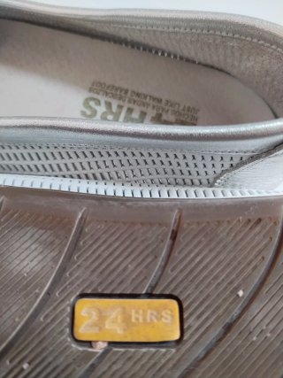 Mocasin Mujer 24 HRS Blanco/Plata Talla 41