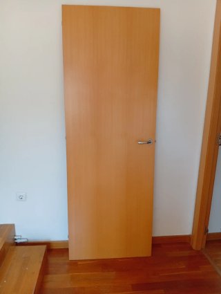 Puerta de madera interior
