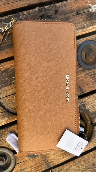 Michael Kors Cartera Camel Grande