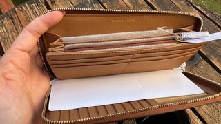 Michael Kors Cartera Camel Grande