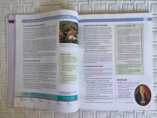 Libro HISTORIA 4 ESO con 2 cuadernos nuevos