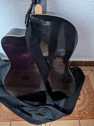 Guitarra Electroacústica Morada