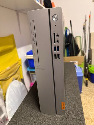 Ordenadores de sobremesa LG y Lenovo