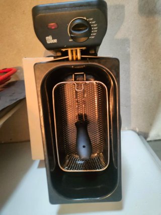 Freidora de aceite MyWave como nueva