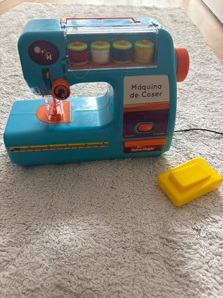 Máquina de coser infantil Dulce Hogar. Juguettos.