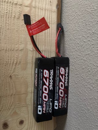 Traxxas X-Maxx 8S + 3 Carcasas + 2 Lipo + Cargador
