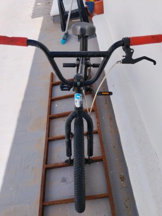 Bicicleta BMX en buen estado