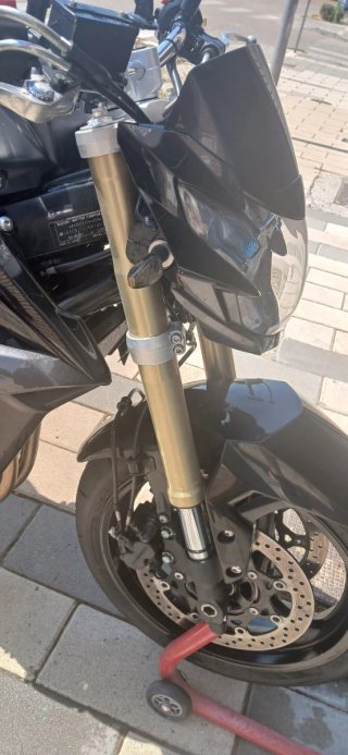 Suzuki GSR 750 Negra Único Dueño