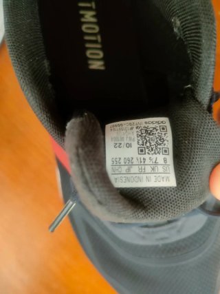 Zapatillas Adidas Negras y Rojas Talla 41.5