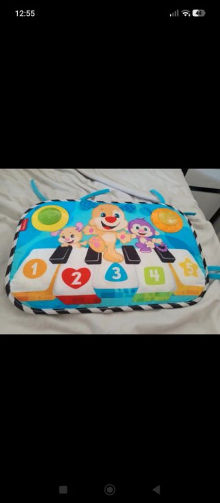 Piano Fisher Price para bebé