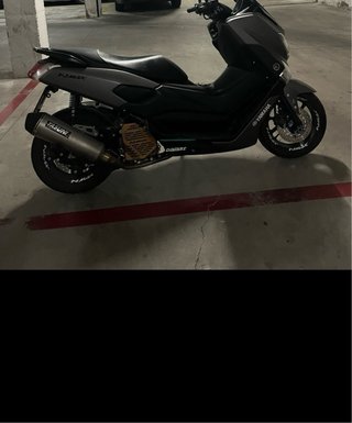 Yamaha NMAX 125 gris/plata