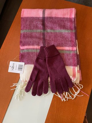 Conjunto bufanda y guantes UpFashion