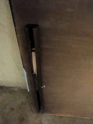 Mesa de centro de madera negra y blanca