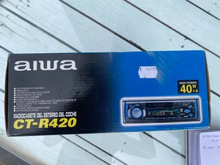 Radio de coche Aiwa CT-R420 con casete nueva