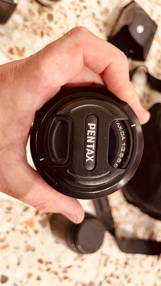 Camara Pentax MZ 5N con 3 objetivos y flash