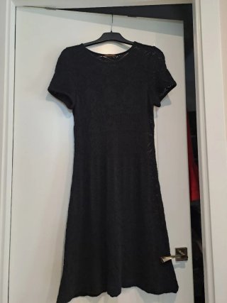 Vestido de punto calado negro