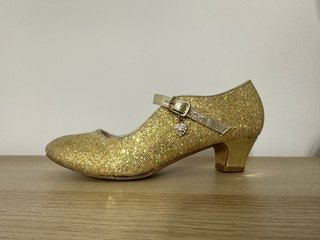 Zapatos dorados con brillos y tacón. Número 34