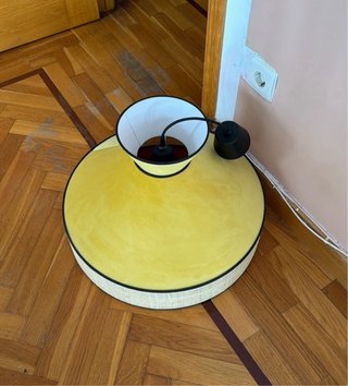 Lámpara de techo mostaza y beige