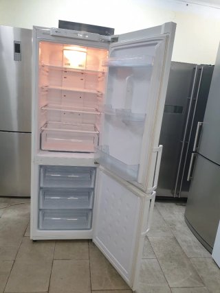 Frigorífico Samsung 177x60cm A+ garantía y envío