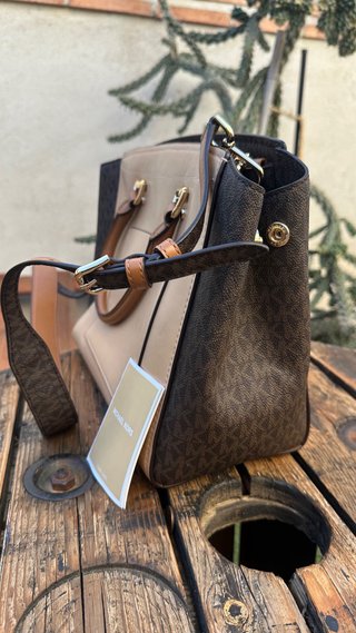 Bolso Michael Kors Tote Beige y Marrón